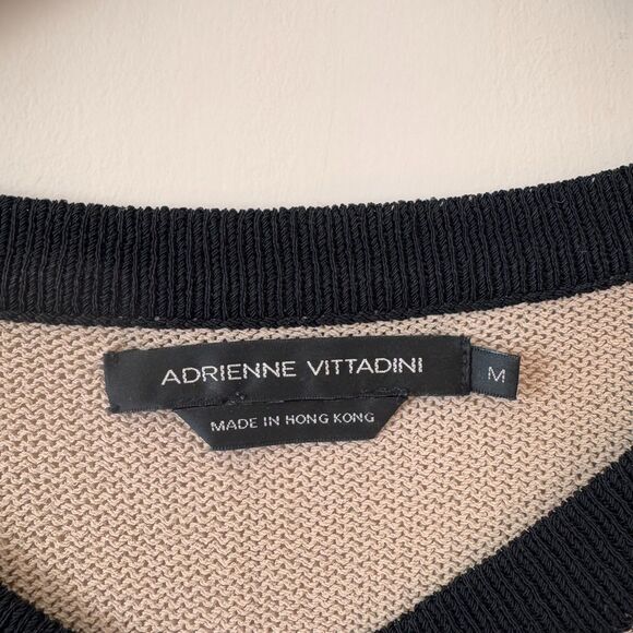 Adrienne Vittadini Black and Beige Knit Sweater Size Medium - Picture 8 of 9